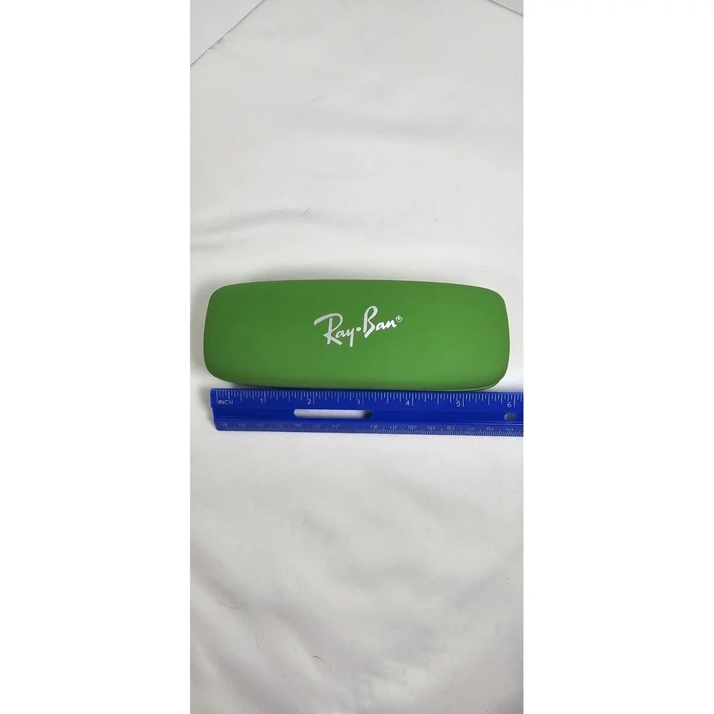 Ray-Ban Green Sunglasses Case Red Interior Hard Shell Eyeglass Case‎